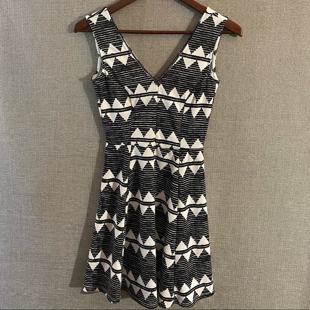 H&M summer dress black and white